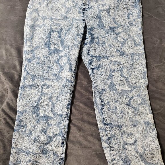 Chicos Paisley pants - Picture 1 of 3